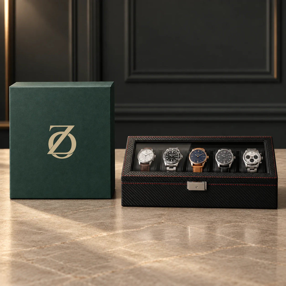 Boîte à montres Haussmann 5 emplacements à côté de sa boîte de présentation Zaviloo